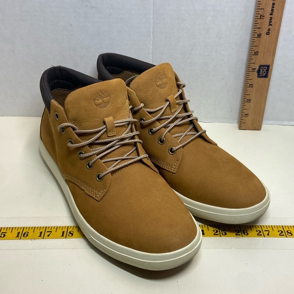 Timberland Other - Midcut Timberland leather boots size 10.5 Mens Tan/brown